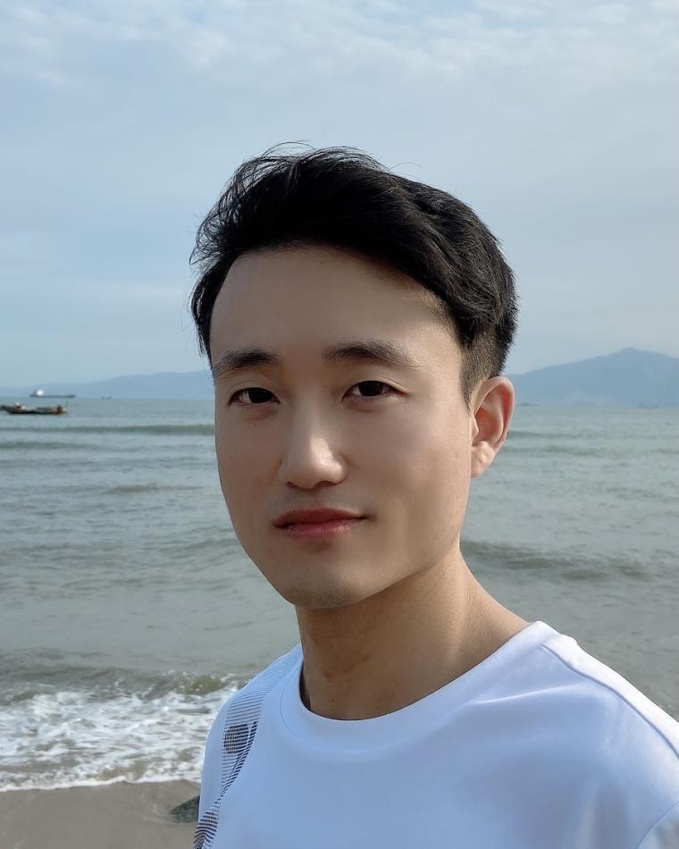 Hongye Zhang Hongye Zhang photo